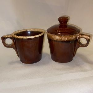 2 Hull Mugs Brown Drip Rustic Farmhouse & Lid